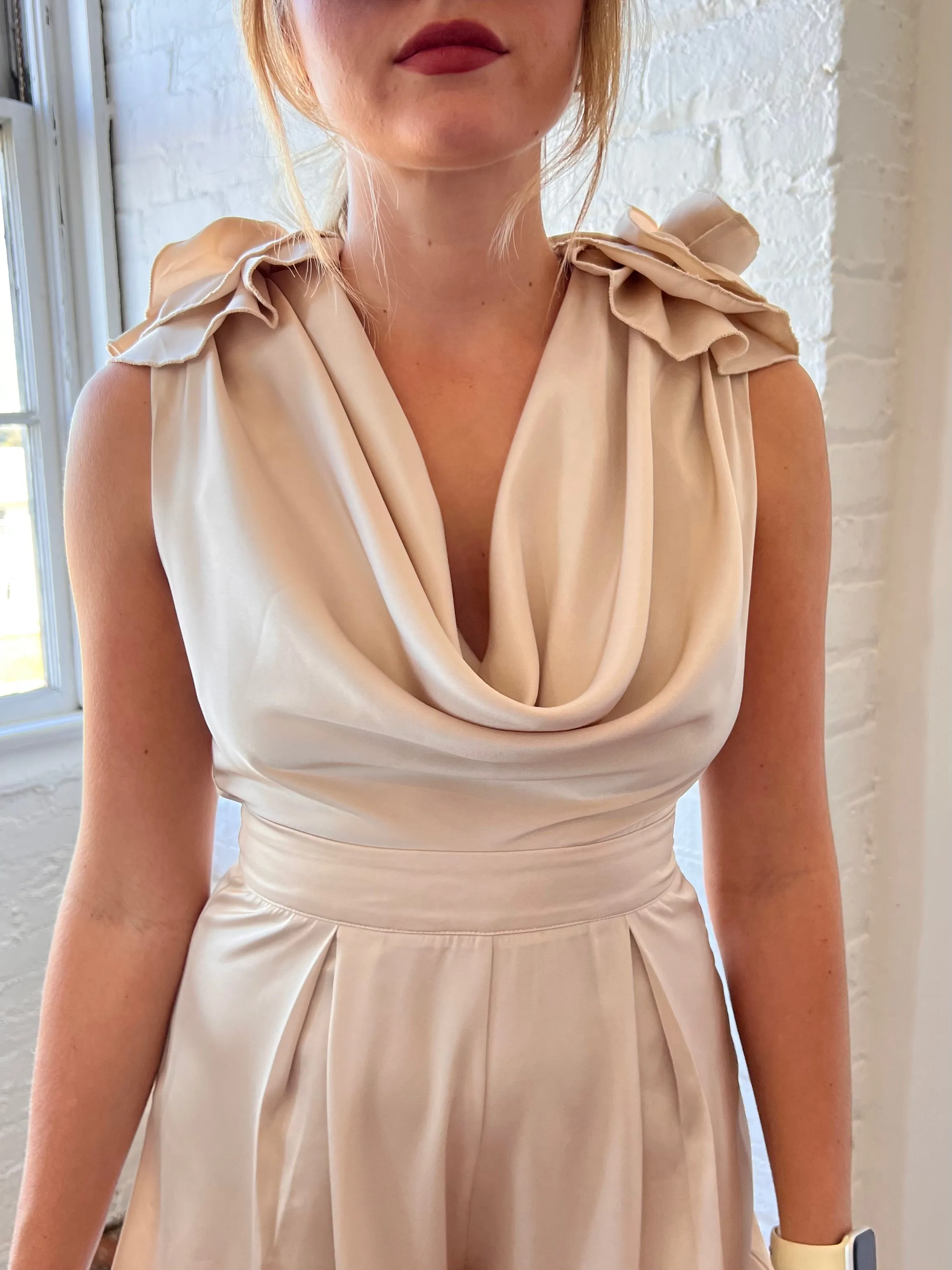 ISABELLE FLORAL JUMPSUIT IN CHAMPAGNE