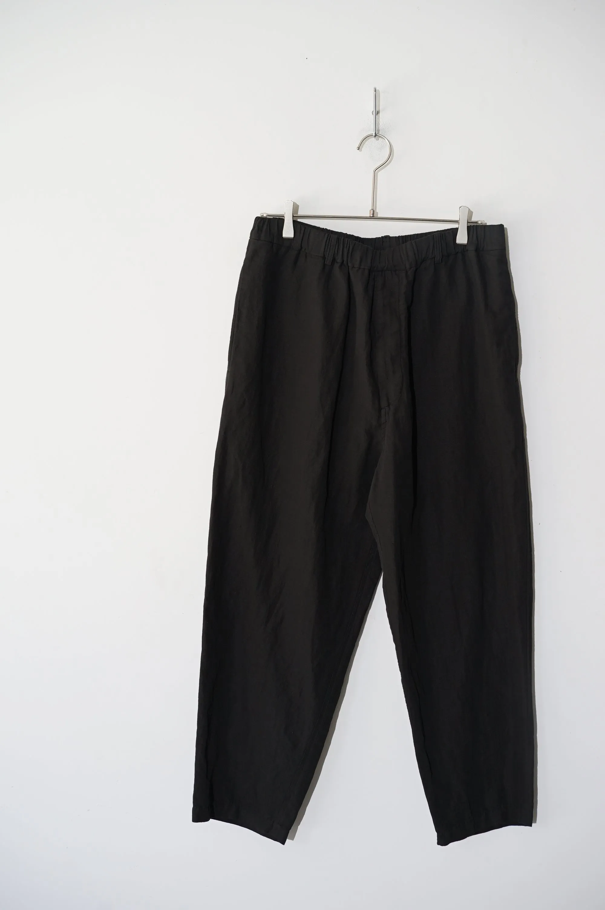 YOKO SAKAMOTO / TAPERED TROUSERS